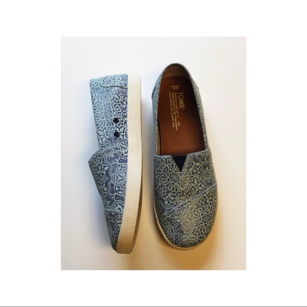 TOMS
